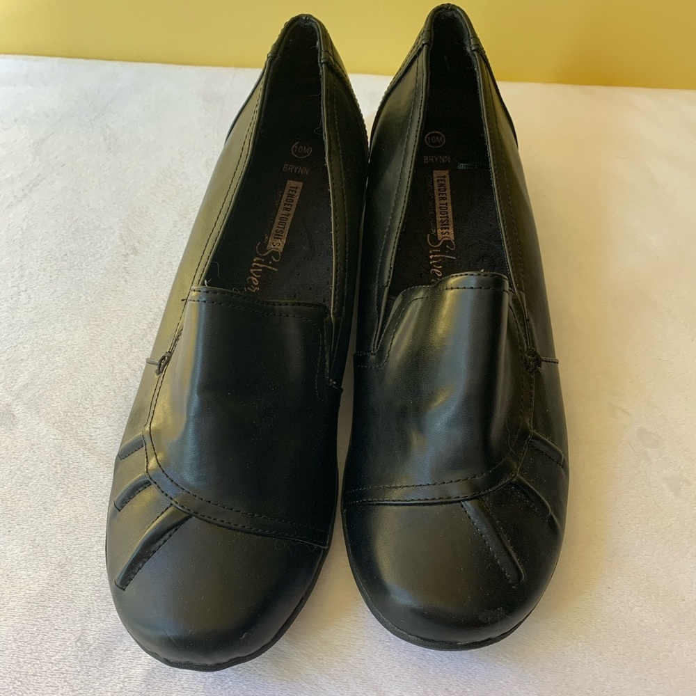 2/$40 Tender Tootsies Black Slip On Pump Shoes Size 10M